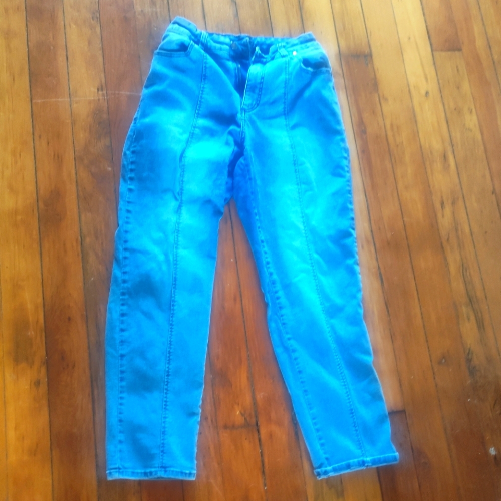 Universal Standard Twisted Leg Faded Straight Cut L Jeans